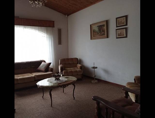 4 BEDROOM HOUSE FOR SALE IN GREENHILLS